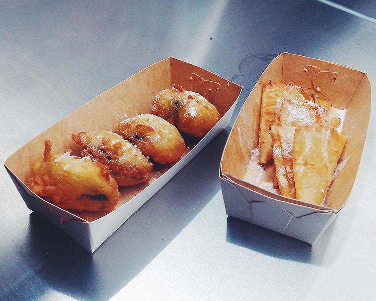 Fried Oreo and Leche Fritos