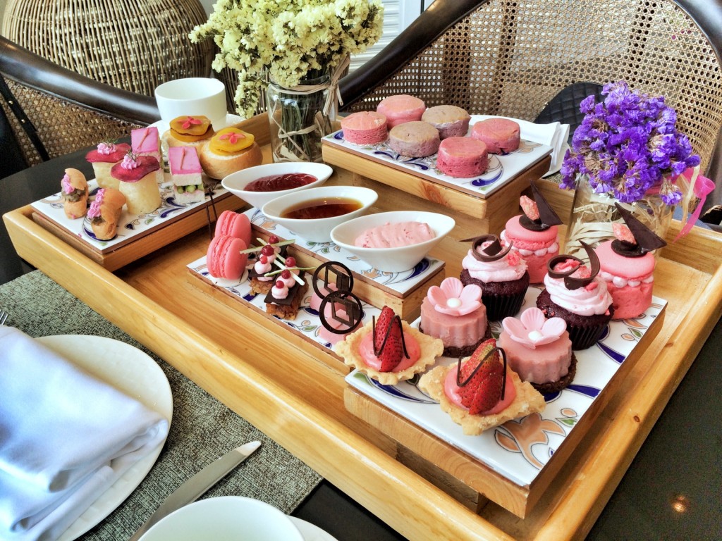 Shangri-La's Mactan Resort and Spa: Pink Afternoon Tea