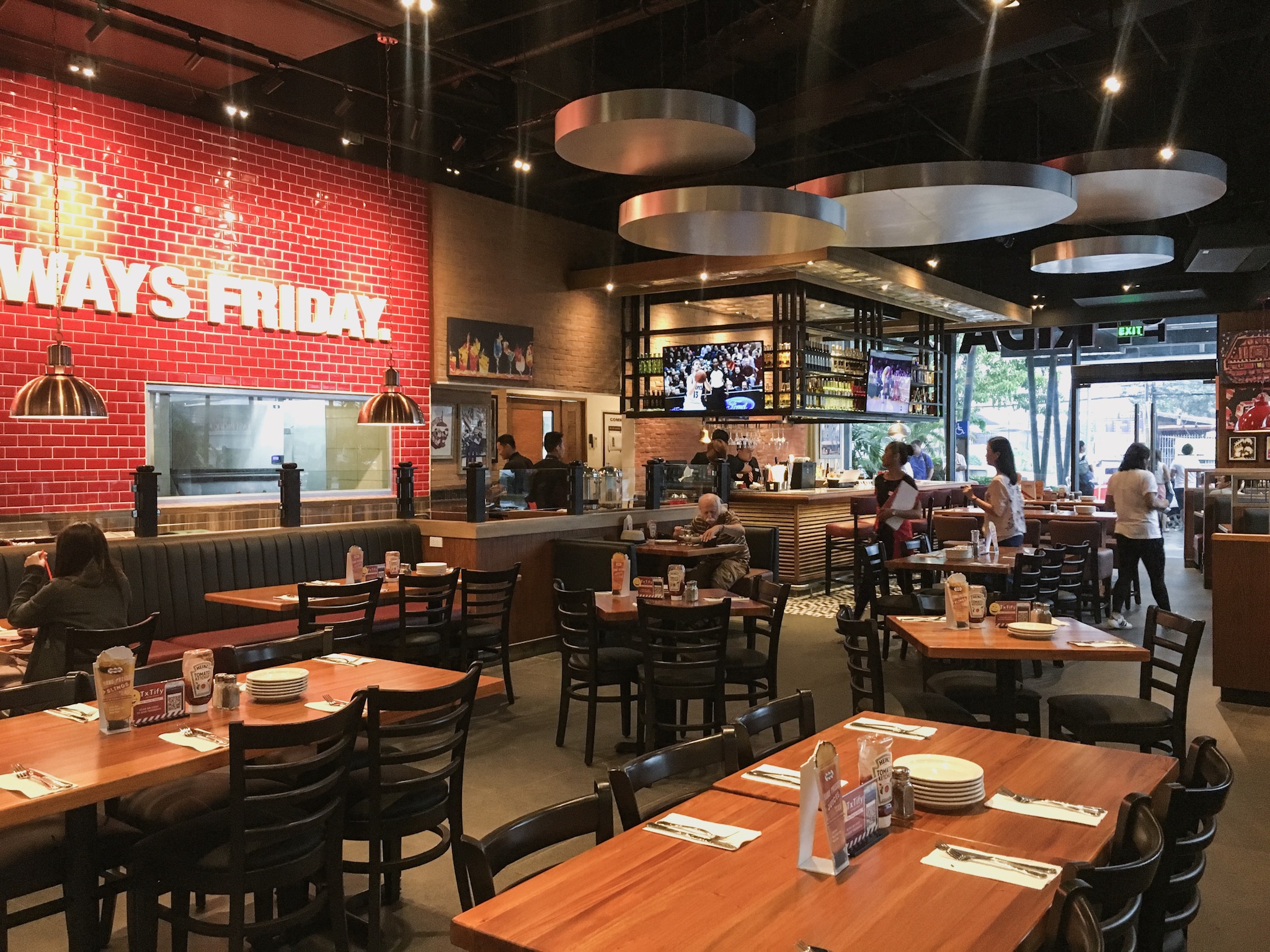 TGI Fridays Cebu